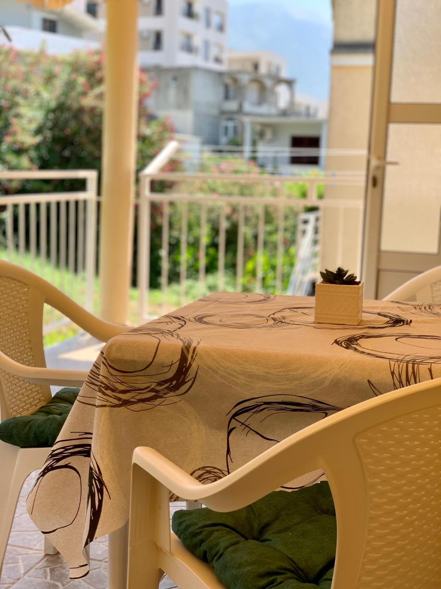 Apartman Dma Τίβατ Εξωτερικό φωτογραφία